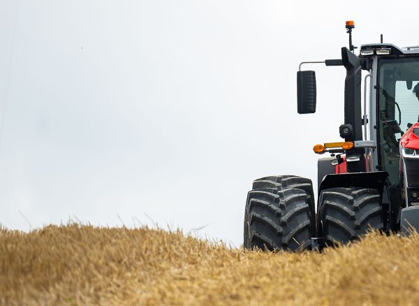 Massey Ferguson MF 9S.425