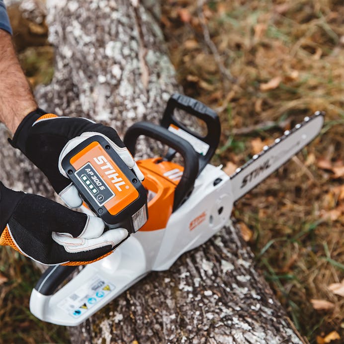 STIHL MSA 220 C-B Battery-Powered Chainsaw